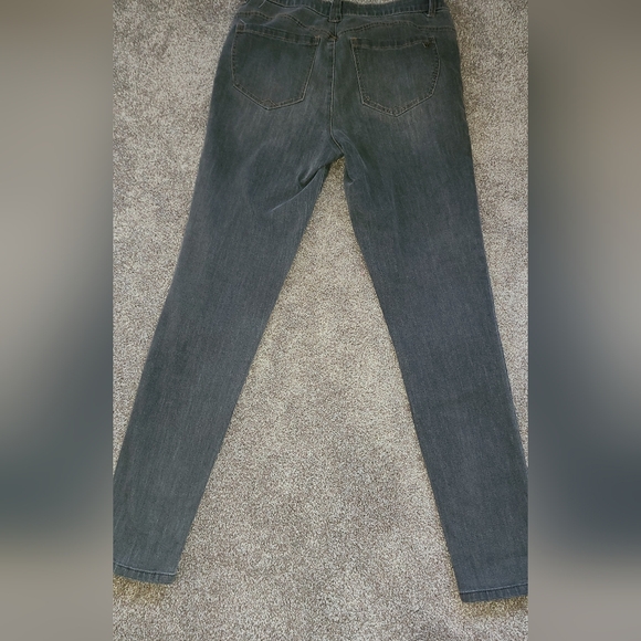 Wit & Wisdom Charcoal Skinny Jeans - Picture 7 of 7